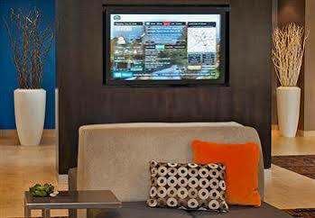 Courtyard By Marriott Victoria